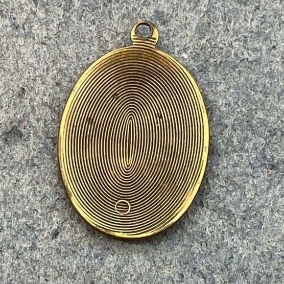 Vintage Retro Leaf Pendant Gold Bronze Oval Leaves Black Etching Soft Girl - Picture 3 of 5